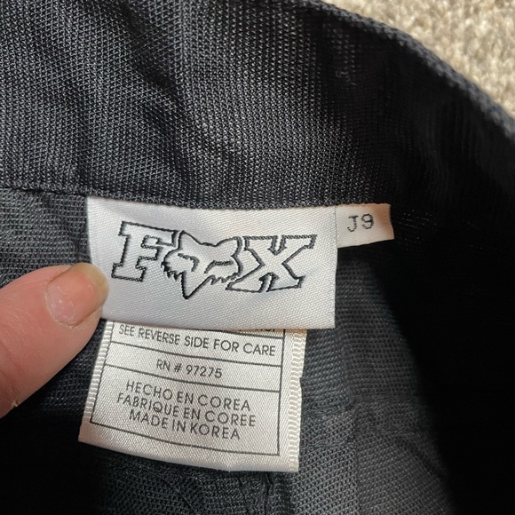 FoxRacing Riding shorts. Zipper fly with Velcro. Size 9. Black,white and grey. - Picture 4 of 6